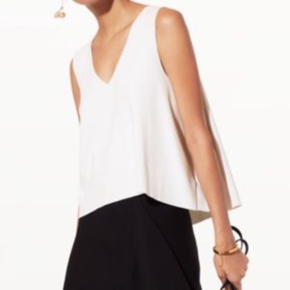 NWOT Aritzia Babaton Rolf Top Size XXS